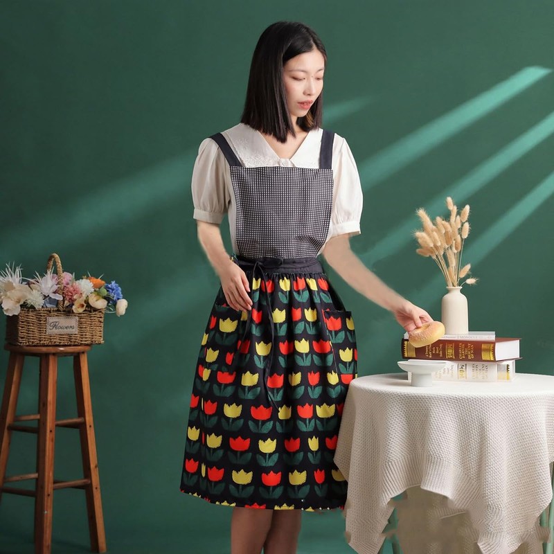 CHAILIQIANGG Waterful Gezi Apron, black