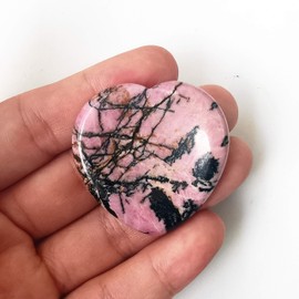 Bacatgem Natural Rhodonite Heart Chakra Thumb Worry Stone,Hand Carved Healing Crystal Shaped Stone for Anxiety Stress Relief Meditation