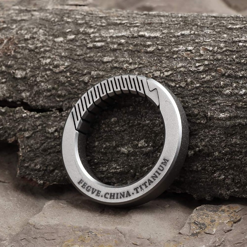 TISUR Titanium Carabiner Key Ring, Stylish Key Chain, Matte Surface,