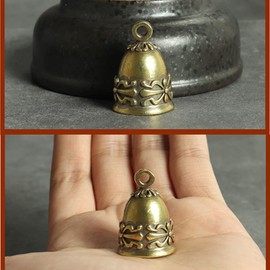 4 Pcs Small Bells Vintage Brass Hanging Bells for Home Decorations Crafts Ornaments Pendants for Keychain Christmas