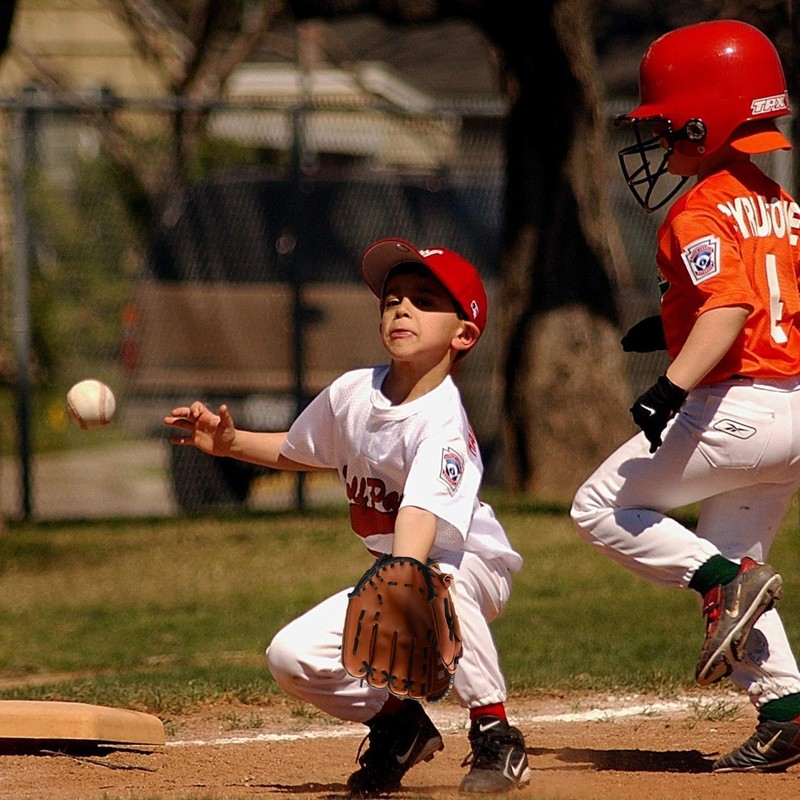 Wonninek Baseball Glove Sports Bat Gloves with Baseball PU Leather