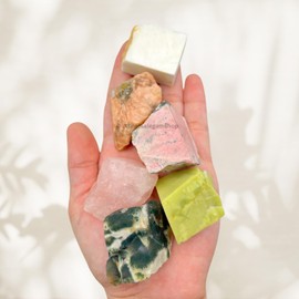 GEMSCITE Healing Crystals and Stones for Love Manifestation, Set of 6 Rose Quartz, Rhodonite, Peach Moonstone, Serpentine, Scolecite and Moss Agate