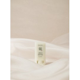 Joseon Beauty Sundeul Mugwort Sun Stick SPF50+ 18g Sensitive Skin Inorganic UV Protection Stick / 조선미녀 산들쑥 선스틱 SPF50+ 18g 민감피부 무기자차 자외선차단 스틱