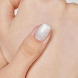 MEMEDA Pearl White Glitter Gel Polish 8ML Shimmer Mermaid Nail Gel Soak Off UV Gel for Salon, Home DIY Manicure