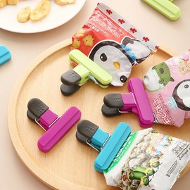 Pack of 9 Sealing Clips for Bags - Plastic Sealing Clips, Clips for Bags, Sealing Clips for Snack Bags, Bread Bags, Coffee Bags, Prevents Taste Loss (6.5 x 7.8 cm)