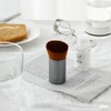 Foundation brush for smooth application - white / 부드럽게 발리는