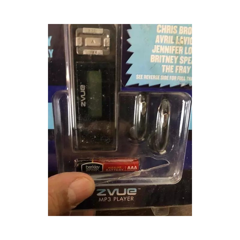 ZVUE BRAND NEW IN BOX ZVUE MP3 PLAYER 512MB INCLUDES