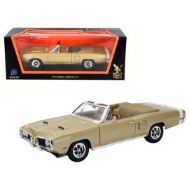 1970 Dodge Coronet R/T Gold 1/18 Scale Diecast Model Car by Road Signature PC Metal with Open Doors Feature Car Model Toy