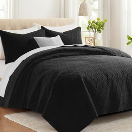 Lavsiry Black Quilt King Size Bedding Set, Summer Thin Microfiber Quilted Bedspread & Coverlet, Soft Lightweight Comforter for All Seasons - 3 Piece(1 Quilt, 2 Pillow Shams)