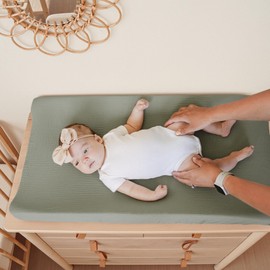 Konssy 2 Pack Muslin Changing Pad Cover for Baby Girls Boys 100% Cotton Fitted Diaper Changing Table Cover Set, Soft Changing Pad Sheets (Fog Green,Cream)