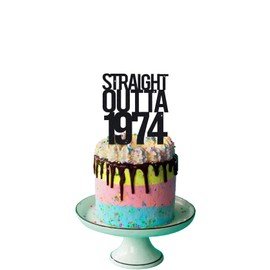 Straight Outta 1974 - Decoración para tartas para fiestas de cumpleaños de 50 hombres y mujeres, divertida decoración de 50 años y fabulosa, hecha a mano, color negro
