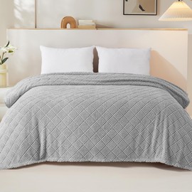 Whale Flotilla Cuddly Blanket, Soft, Warm and Fluffy Waffle Blankets for All Seasons, 150 x 200 cm, Light Grey