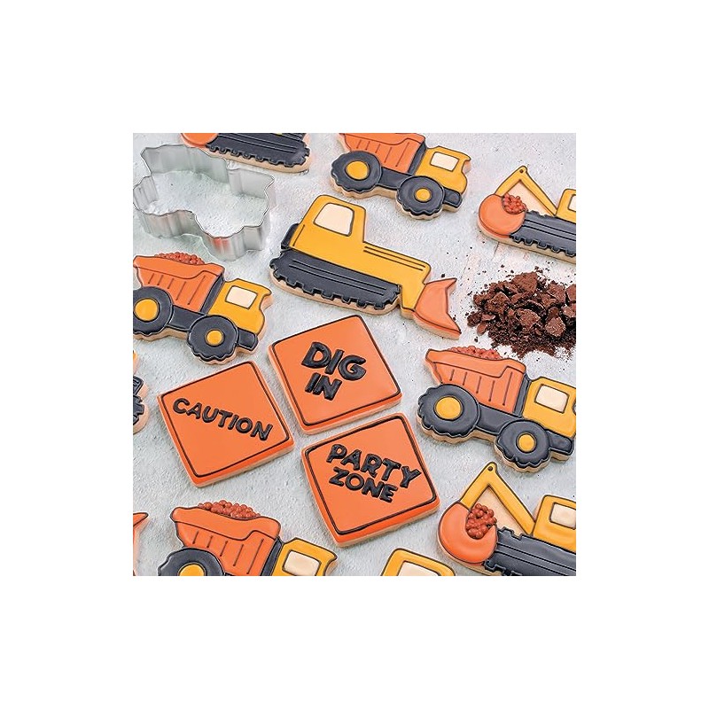 R&M Construction Cookie Cutter 3 Piece Set. Includes Dump Druck,