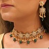 Efulgenz Conjunto de gargantilla de joyería india Maang Tikka pendientes