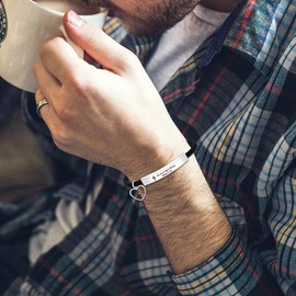 Uloveido Chritian Religious Bible Quote Bracelet for Women Girls Encouragement Gift, Black String Stainless Steel Engraved Bracelet (Let your light shine)