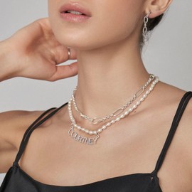 Oak&Luna – Personalisierte "Lola" Perlenkette – mit individueller Inschrift – 0,925 Sterlingsilber, 18 Karat Gold-Vermeil – Designer-Schmuck für Sie, Frauen, neue Mutter, Oma – zierliches Geschenk,