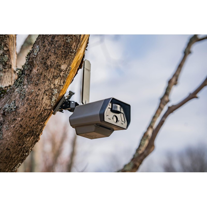 TACTACAM Defend Cellular Security Camera - Wireless Motion Detection -