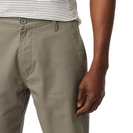 Levi Strauss Signature Gold Men's Casual Chino 10.5" Shorts, Silver Skies, 38W