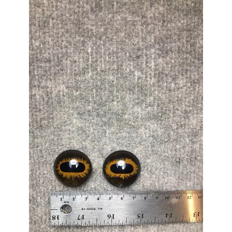 Glass Eyes One Pair 32MM Taxidermy Brown With Slit Pupil