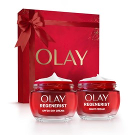 Olay Regenerist Giftset, SPF30 Day Face & Night Cream 50ml, Anti-Wrinkle & Active Firming Skincare Moisturiser for Women, Anti-Ageing Niacinamide and Peptides, Firms, Restores and Hydrates