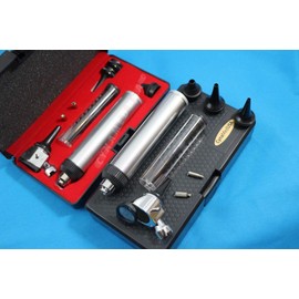 New SYNAMED USA 3.2V Otoscope Set Includes Set of Disposable Specula Adaptor and 3 Sizes of reuseable Specula Plus Hard CaseCase + 2FREE Bulb (CYNAMED Brand