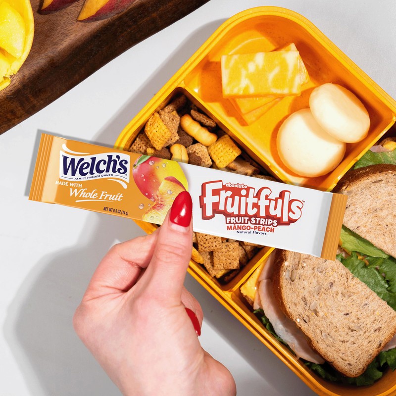Welch’s Absolute Fruitfuls Fruit Strips, Tasty Dried Fruit Snacks for