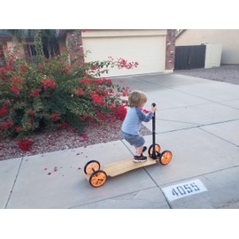 Removable Skateboard Handle - (Handle Only no Board Included) - Learn to Skateboard - Makes Learning Easy