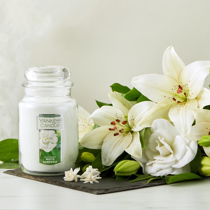 Yankee Candle White Gardenia Scented, Classic 22oz Large Jar Single