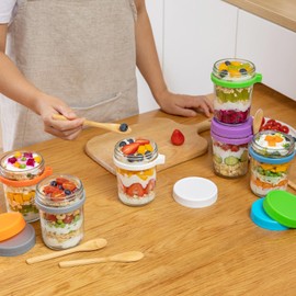 USNEWHOMI Overnight Oats Containers with Lids and Spoons 16 Oz, Large Capacity Overnight Oats Mason Jars, Airtight Glass Jars with Lids for Cereal Fruit Salad Meal Prep (Orange, Green (2 Pack))