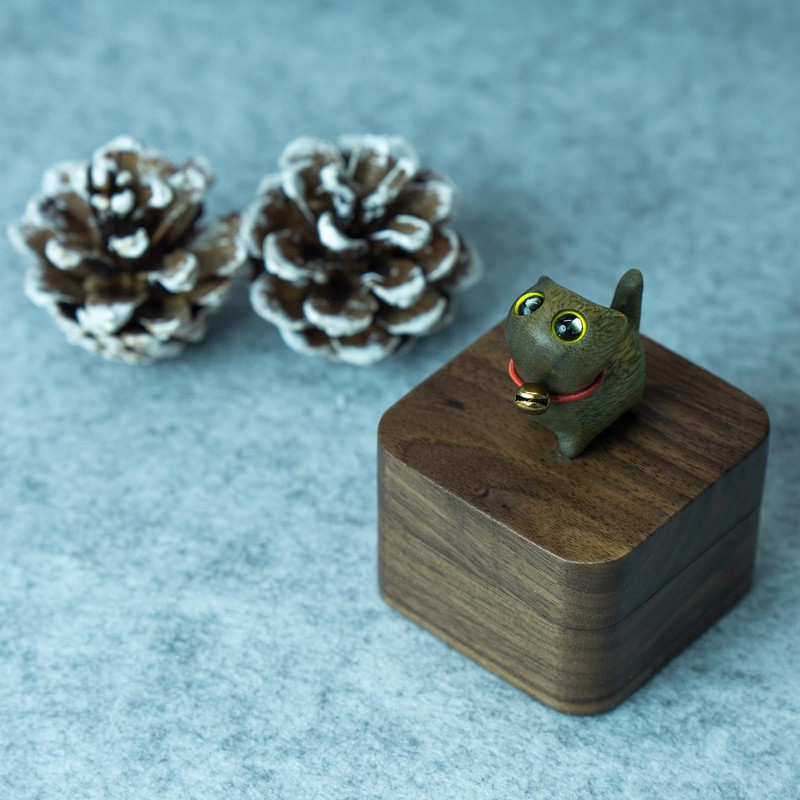Tentogala Hand-Carved Cat Wooden Ring Box - Magnetic Closure Wedding
