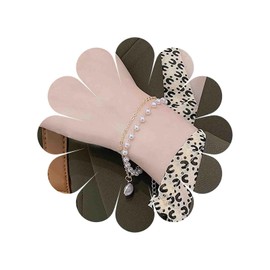 TseenYi Pearl Bracelet Baroque Layered Pearl Wrist Chain Pearl Bracelet Wedding Jewellery for Women and Girls Wedding Gift Valentine's Day Christmas (Gold), Metal