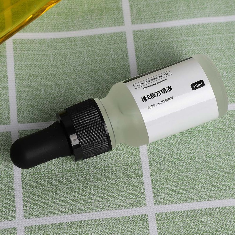 Compound Vitamin E Essential Oil Moisturizing Antioxidant Lipstick DIY Making