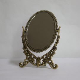 Sehamano - Espejo de mesa de maquillaje con diseño de rosas en relieve envejecido, espejo decorativo ovalado con soporte, espejo de doble cara con marco de metal Ellipse, Brass (Matt Go