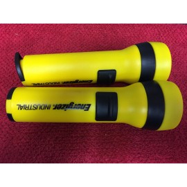 EVEREADY INDUSTRIAL RETRO YELLOW FLASHLIGHTS NEW OLD STOCK 2 PCS