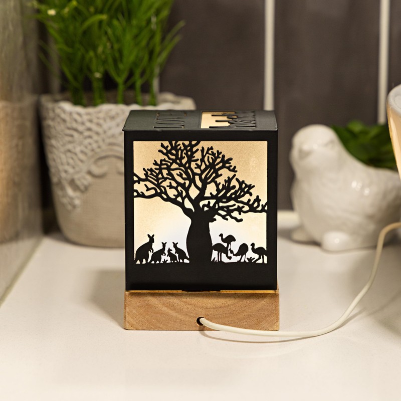 GLEESMITH: Australian Souvenir - Compact USB Powered Desk lamp with