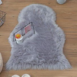 HLZDH faux fur soft fluffy single sheepskin stule Style Rug, Faux Fleece Chair Cover Seat Pad Soft Fluffy Shaggy Area Rugs For Bedroom Sofa Floor(Gray, 50 X 80 CM)