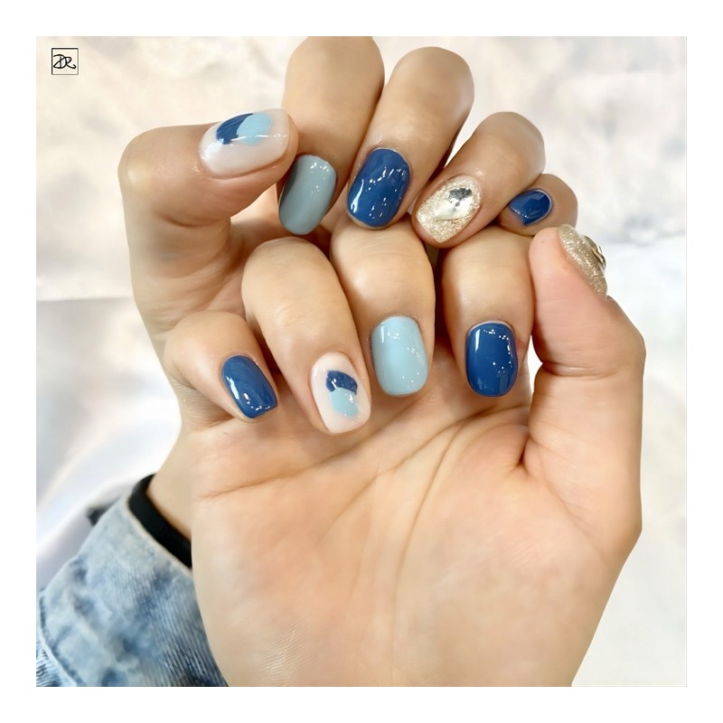 Dara Beauty May Art of the MonthBlue Paint Nails❣ -