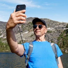 SHANSHUI Phone Lanyard, Spring Rope Phone Tether Tabs with Mountaineering Buckle Free Your Hands Anti Theft Outdoor Skiing Cycling Climbing Strap Fitting for All Smartphones