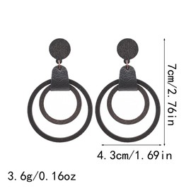 Lightweight Wooden Round Geometric Earrings Retro Hollow Out Circle Earrings Big Lightweight Statement Jewelry Suitable for Women (Black Wooden Earrings)