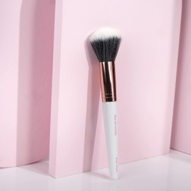 Brushworks Blush Brush, White/Gold, 100 g