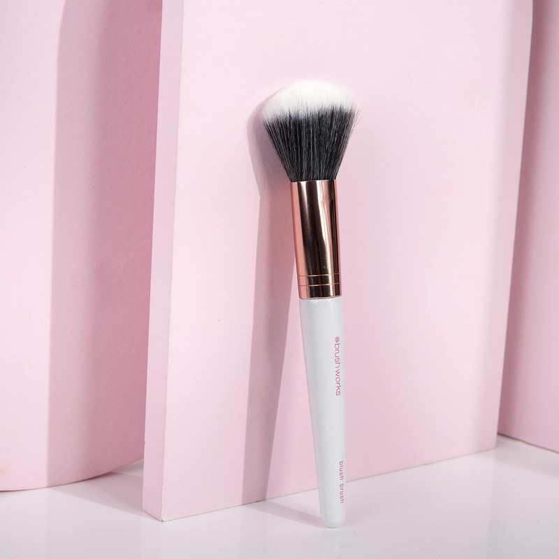Brushworks Blush Brush, White/Gold, 100 g