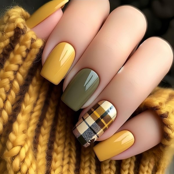 Yellow Press on Nails Short Square Fake Nails Dark Green
