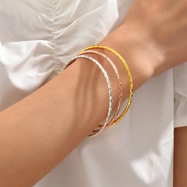 Yienate 3PC Boho Multi Bangle Bracelet Set 3 Colors Textured Indian Bollywood Vintage Bangle Set Minimalist Indian Wedding Bangle Large Stacking Layered Bracelet Jewelry for Women Girls