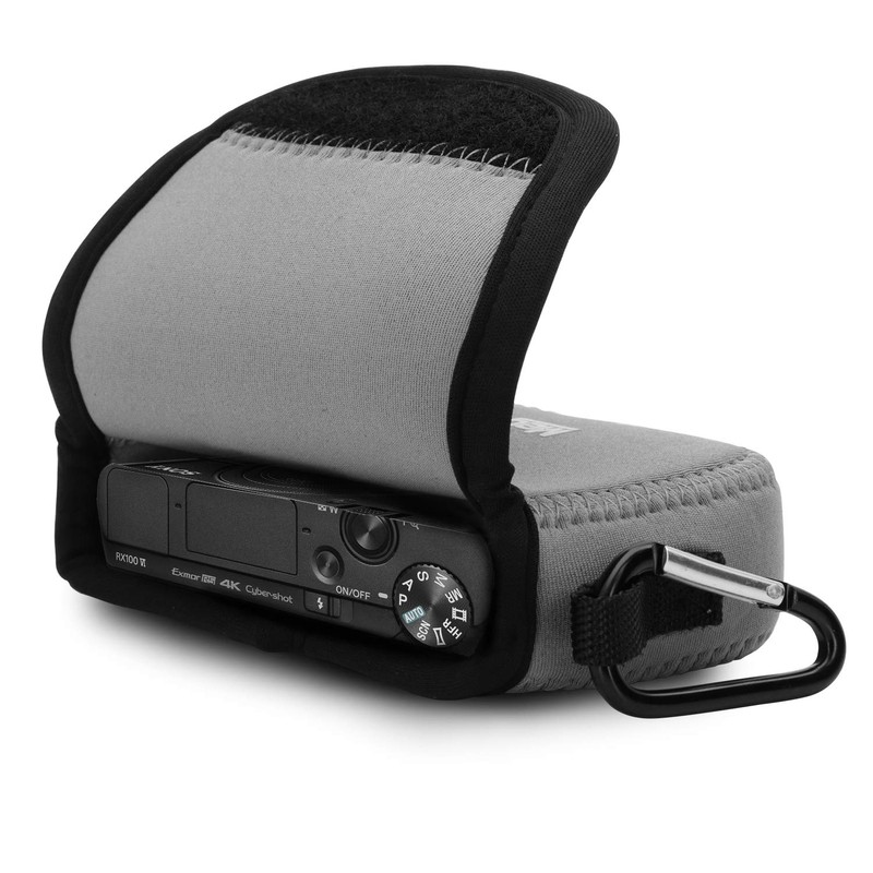 MegaGear ''Ultra Light'' Neoprene Camera Case Bag with Carabiner for