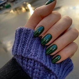 Emerald Green Nails Press on Short Oval Round Press on Nails, SXVME Glue on Nails Short Almond Fake Nails, Thick Acrylic False Nails, Solid Colored Stick on Nails for Women 24Pcs