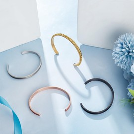 UNICRAFTALE 4Pcs 4 Colors C-Shaped Blank Cuff Bangles Sets Stainless Steel Grooved Cuff Bangles Open Blank Bracelet Hair Tie Bracelet for DIY Inlay Clay Rhinestone Pave Bangle Making