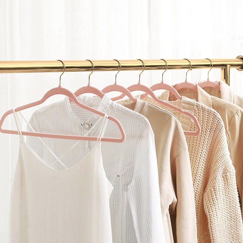 ManGotree Velvet Coat Hangers, Non-Slip Felt Suit Hangers, Ultra-Slim Space