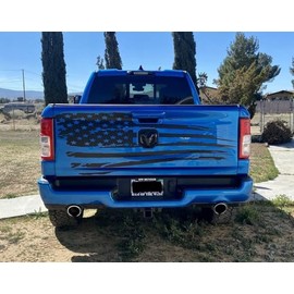 Distressed American Flag Truck Decal – Waterproof & Fade-Resistant Vinyl Tailgate Sticker for Pickup Trucks, SUVs, Cars – Patriotic USA Flag Sticker, Outdoor Vehicle & Windows Decoration