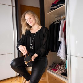 MTS care Lisa Budget Velour - Foam Shoe Stretcher for Women 5 Pairs Set - Shoe Stretcher Keeps Shoes in Shape - Perfect Fit & Freshness, black