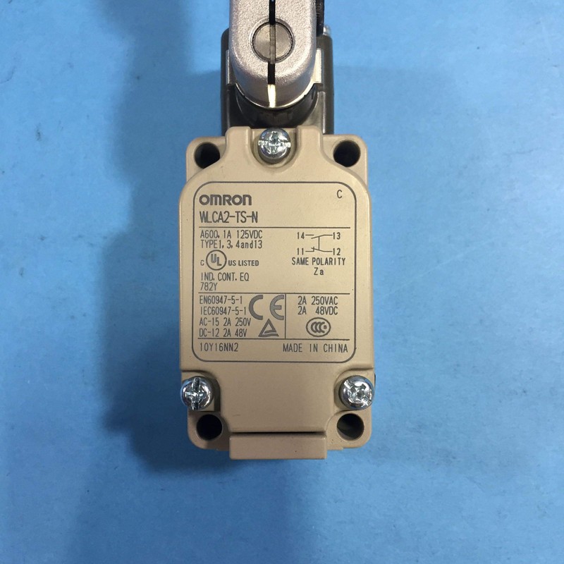 Omron WLCA2-TS-N Roller Lever Limit Switch